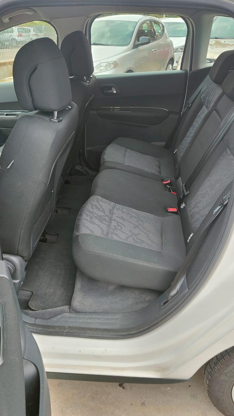 Peugeot 3008 1.6 HDi 112CV Business