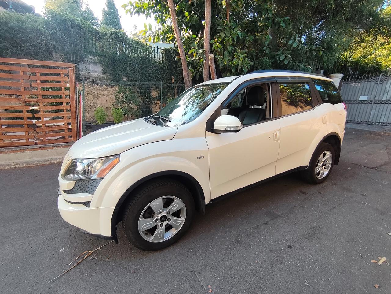 Mahindra XUV500 7 posti 2014