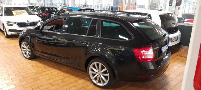 SKODA Octavia 2.0 TDI SCR DSG Wagon 4x4 Executive FULL LED NAVI