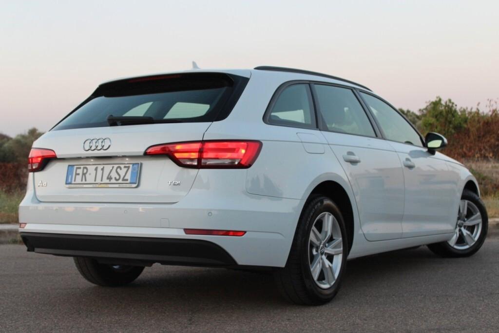 AUDI A4 station 2.0 TDI 150 CV s-tronic *LED