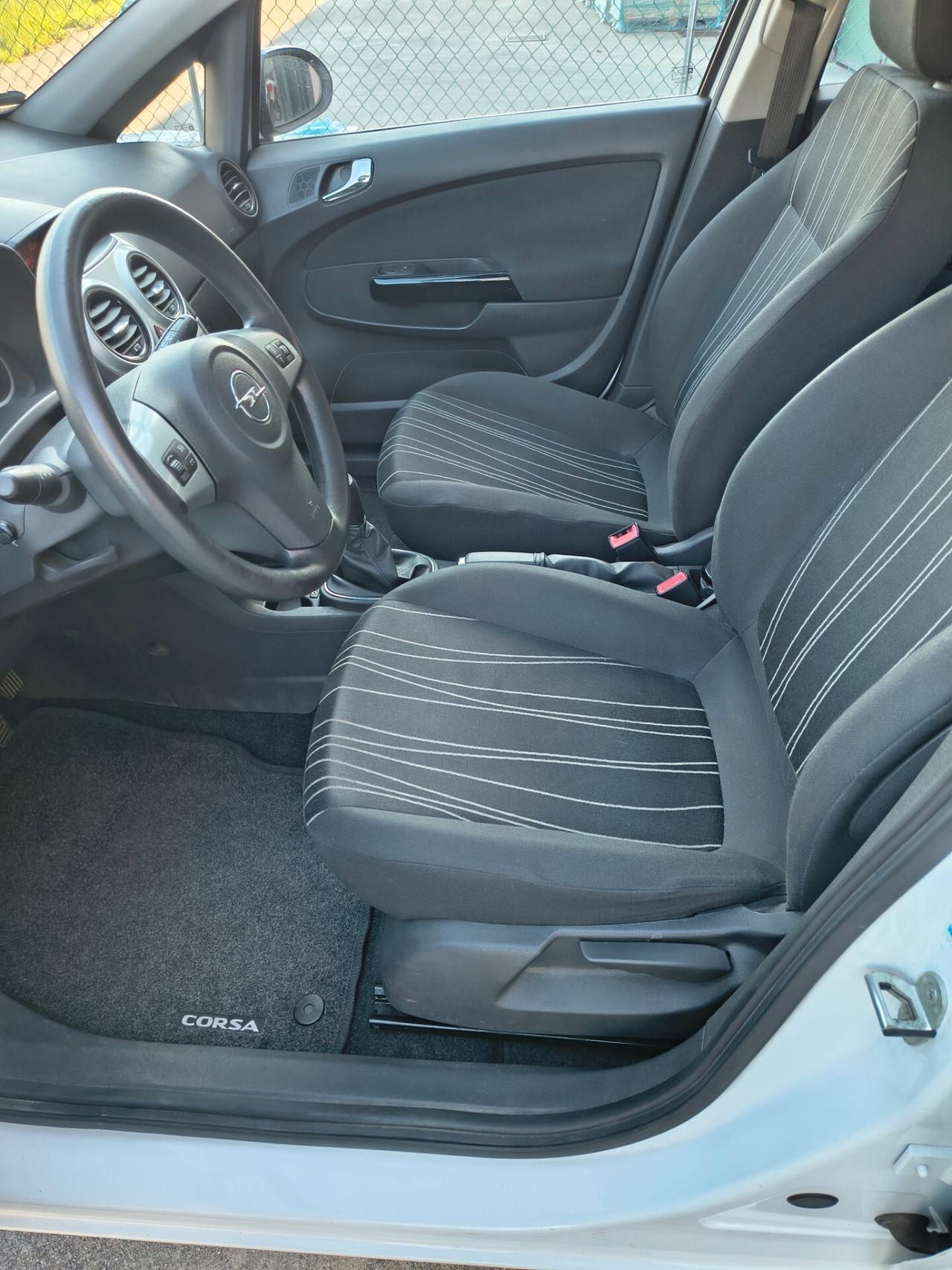 Opel Corsa 1.2 80CV 5 porte GPL-TECH Enjoy