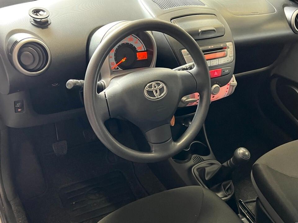 Toyota Aygo 1.0 Connect 5porte - UnicoProprietario