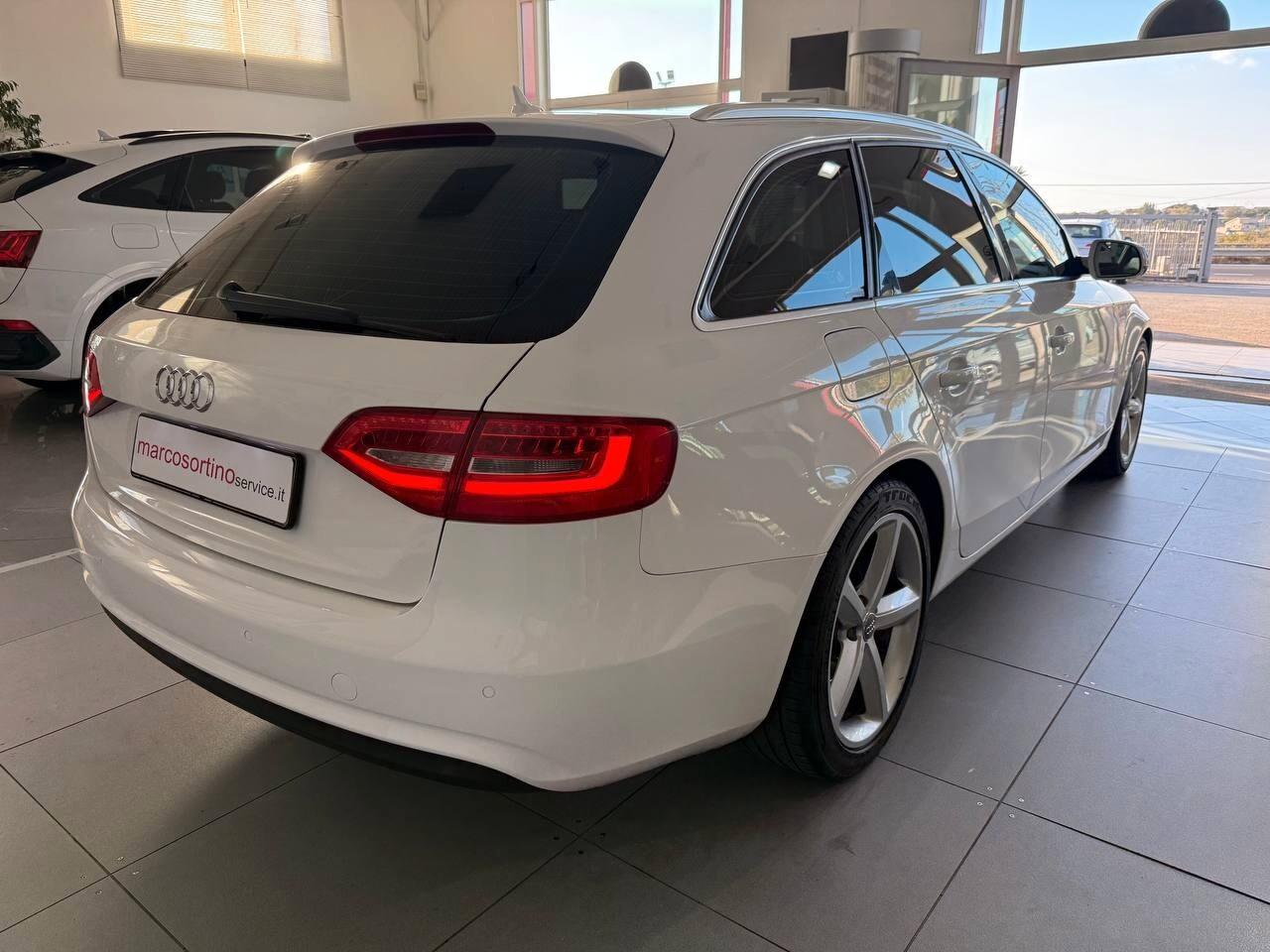 AUDI A4 AVANT 2.0 TDI 143CV AUTOMATIK MOD. S-LINE
