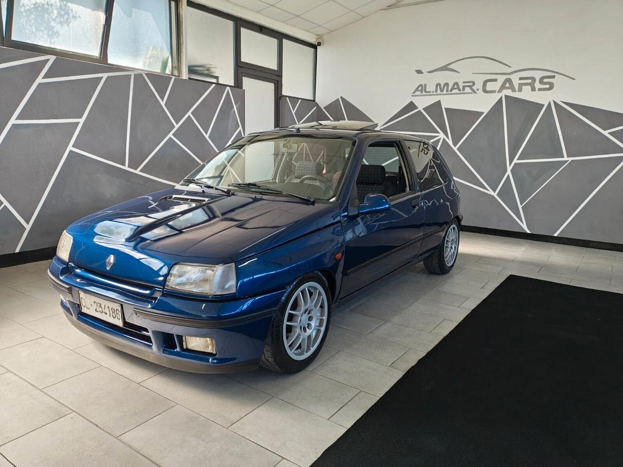 Renault Clio 1.8i 16V cat