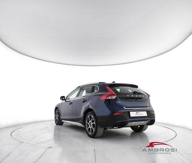 VOLVO V40 Cross Country D2 1.6 Powershift Volvo Ocean Race - PER OPERATORI