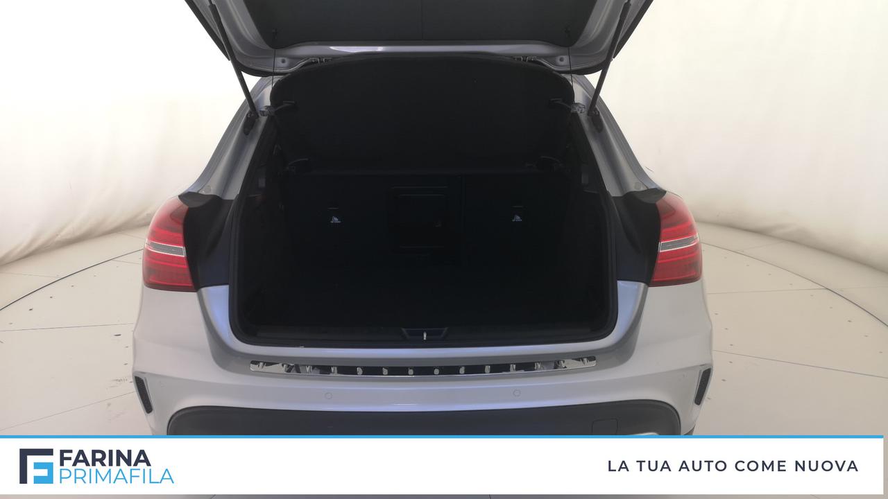 Mercedes-Benz GLA - X156 - GLA 220 d Premium 4matic auto