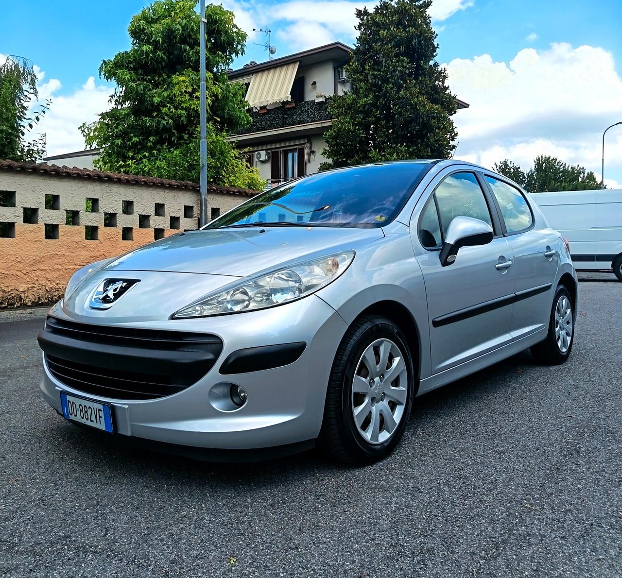 Peugeot 207 1.4 HDi 70CV 5p. X Line