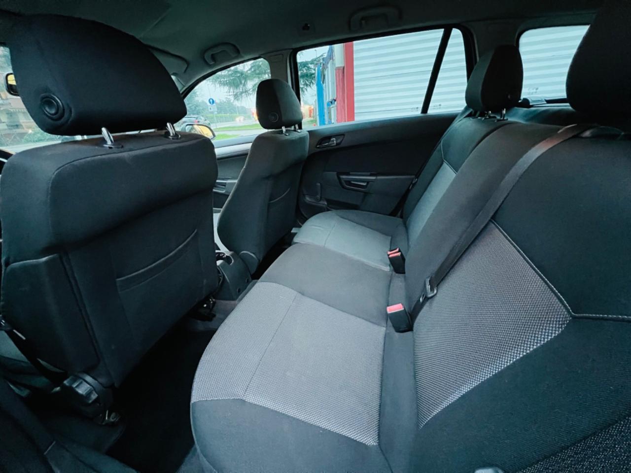 Opel Astra 1.6 16V GPL-TECH Station Wagon Edition