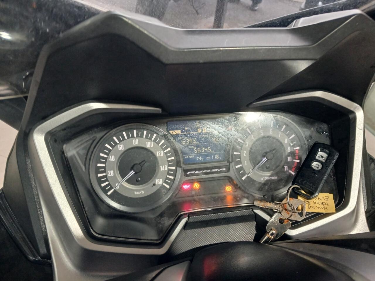 Honda Forza 300 SPORT