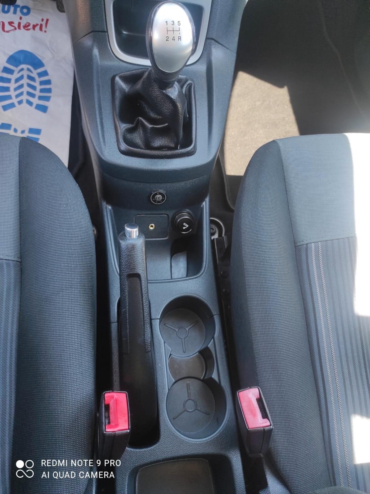 Ford Fiesta 1.4 5p. .- GPL .Garanzia
