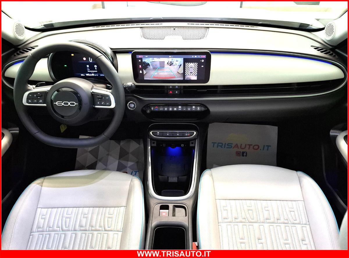 FIAT 600 1.2 T-GEN3 MHEV DCT La Prima NEOPATENTATI (FULL LED+PELLE+NAVI)