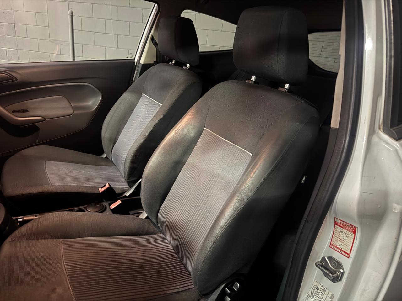 Ford Fiesta 1.2 82CV 3 porte Titanium UNICO PROPRIETARIO