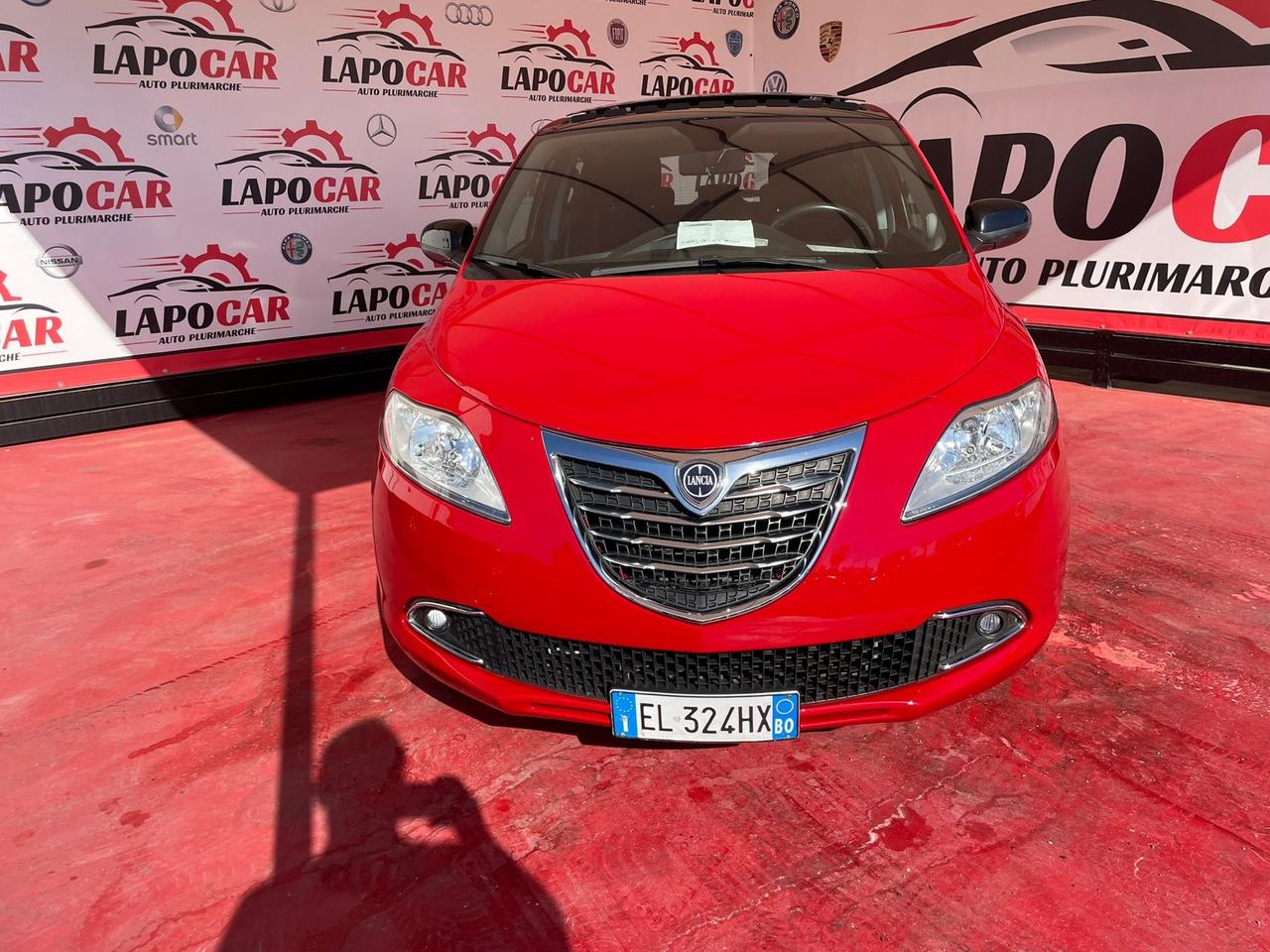 Lancia Ypsilon 0.9 TwinAir 85 CV 5 porte S&S DFN Platinum Automatica