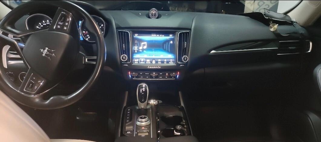 Maserati Levante V6 Diesel 275 CV AWD Granlusso Q4