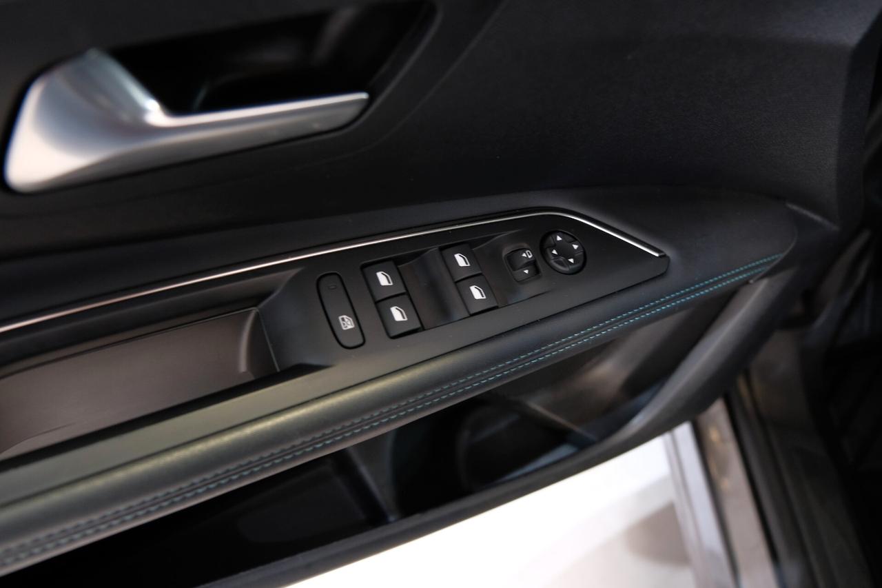 Peugeot 3008 PureTech Turbo 130 S&S EAT8 Allure Pack