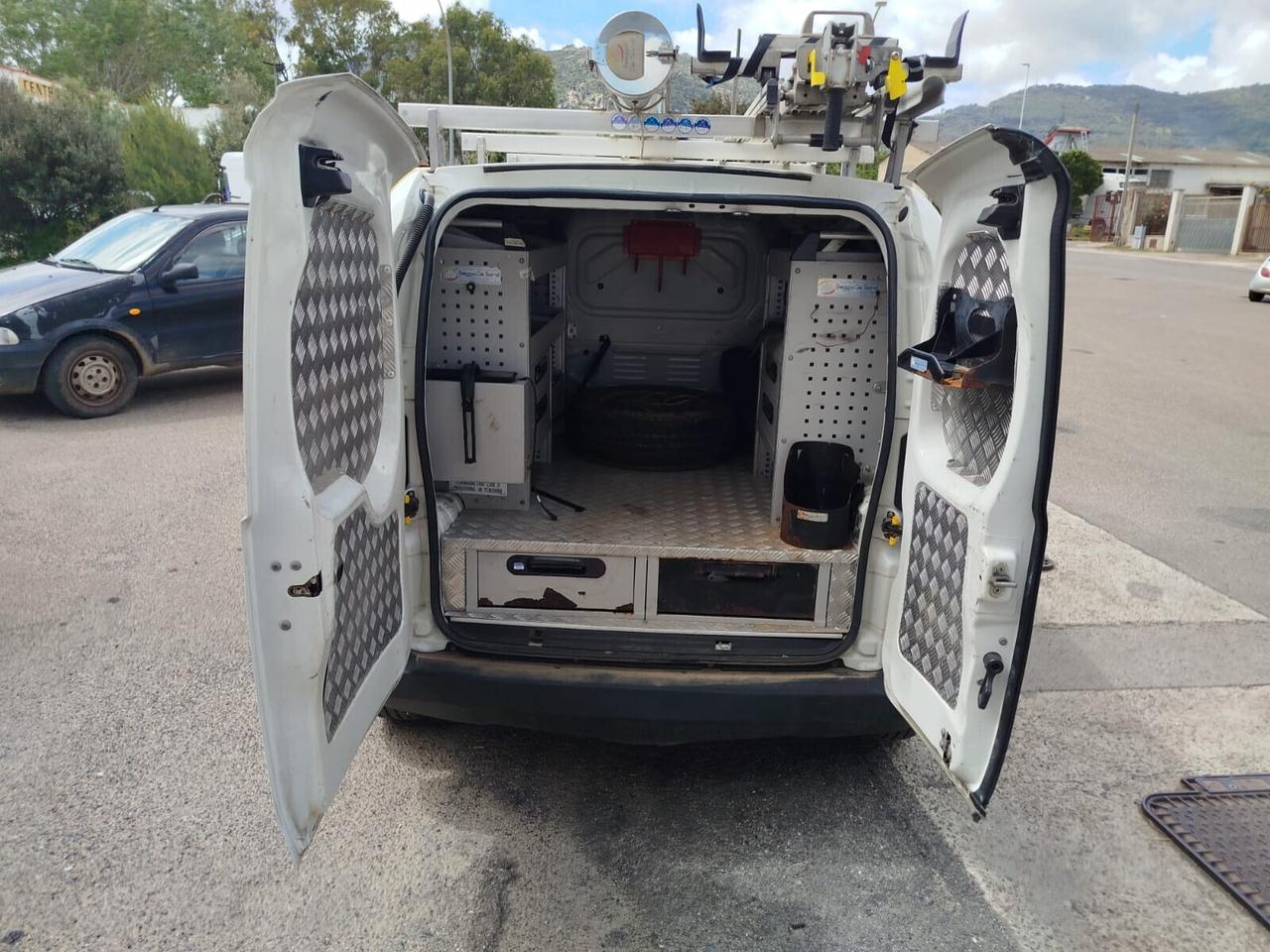 FIAT FIORINO ADVENTURE 1300MJET 2014 OFFICINA