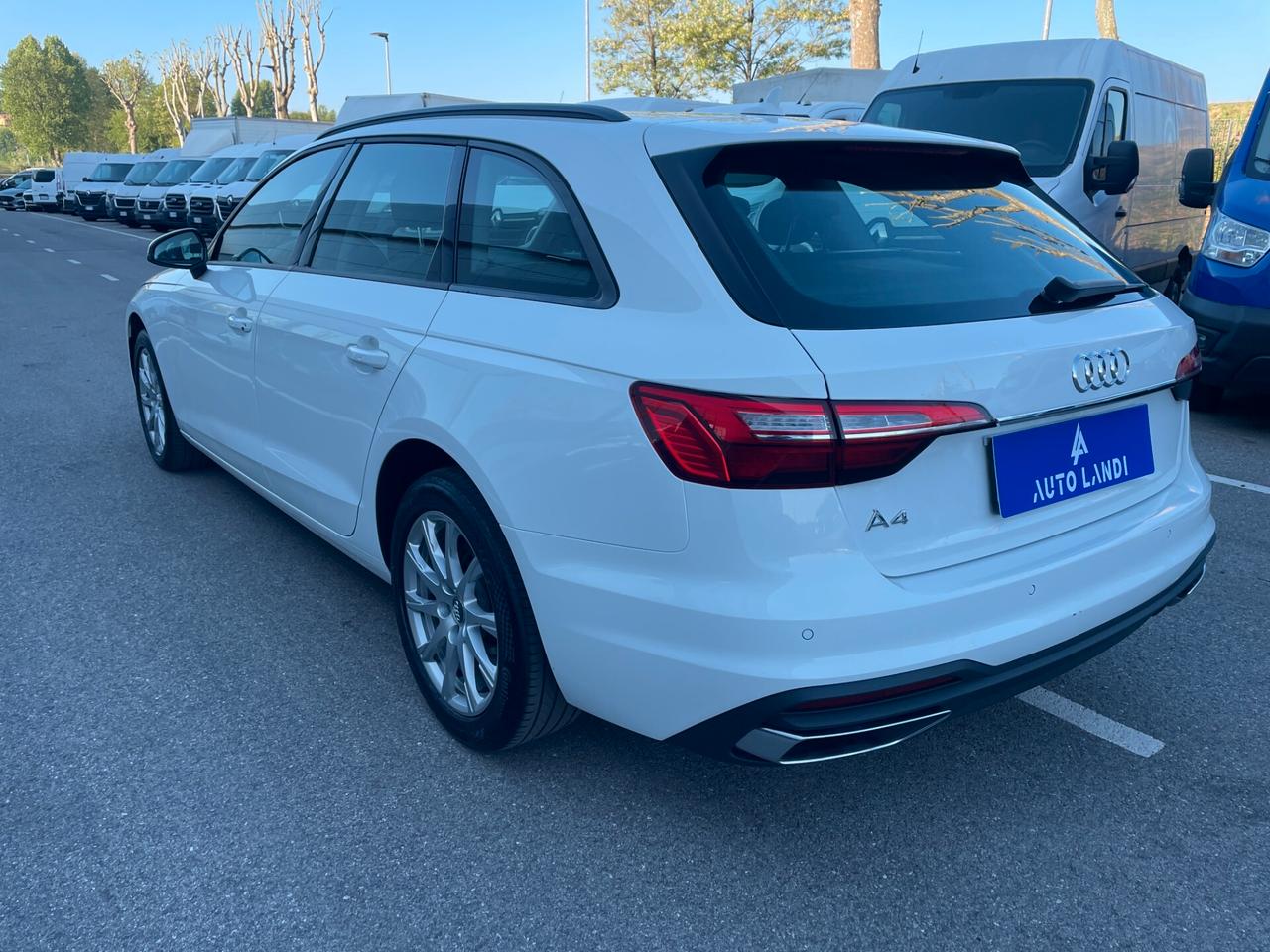 Audi A4 Avant 30 TDI/136 CV S tronic Business