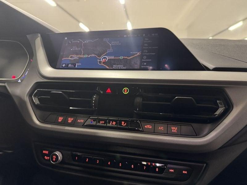 BMW Serie 1 120d 5p. Business Advantage