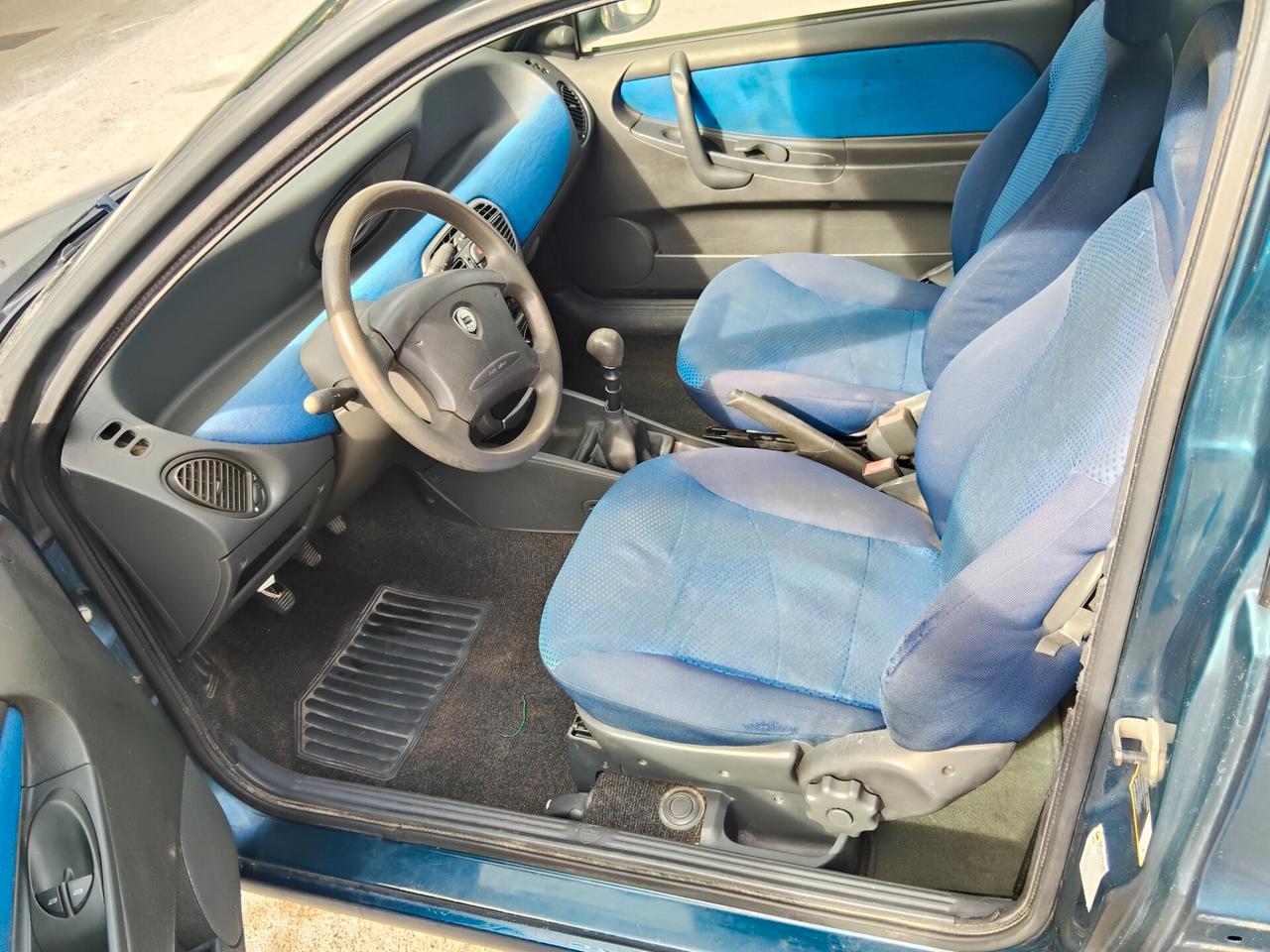 Lancia Y 1.2i cat Elefantino Blu