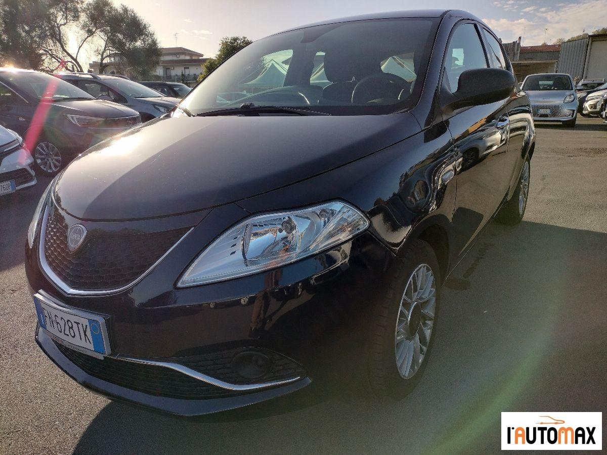 LANCIA - Ypsilon 1.2 Gold 69cv