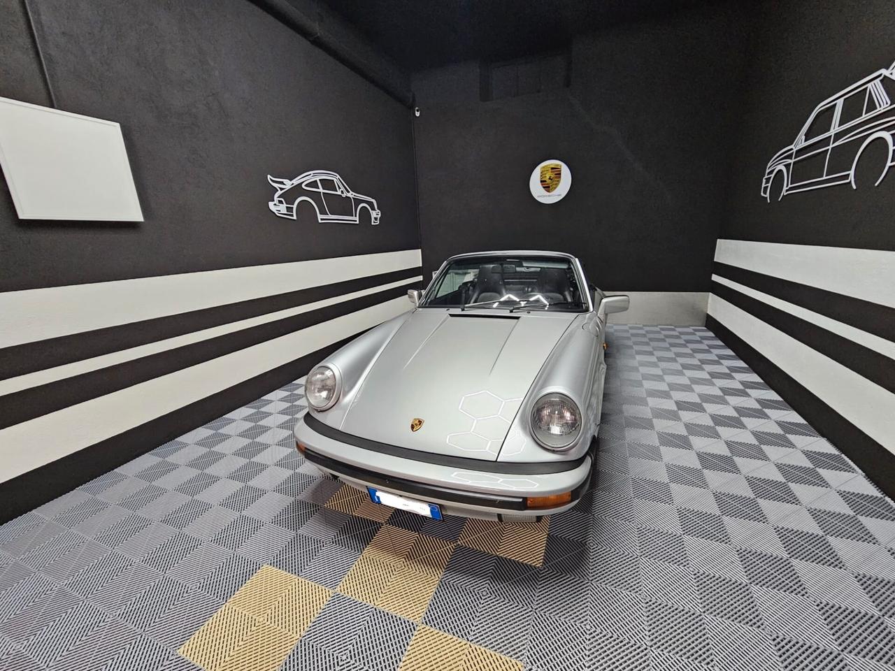 Porsche 911 Carrera 3.2 Cabriolet G50