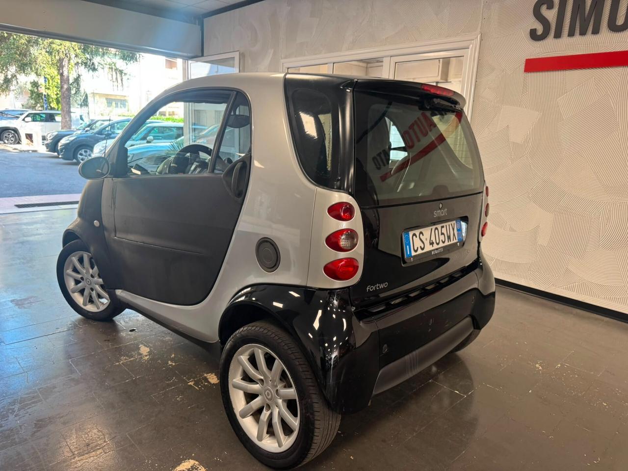 Smart ForTwo 700 coupé pure (45 kW)