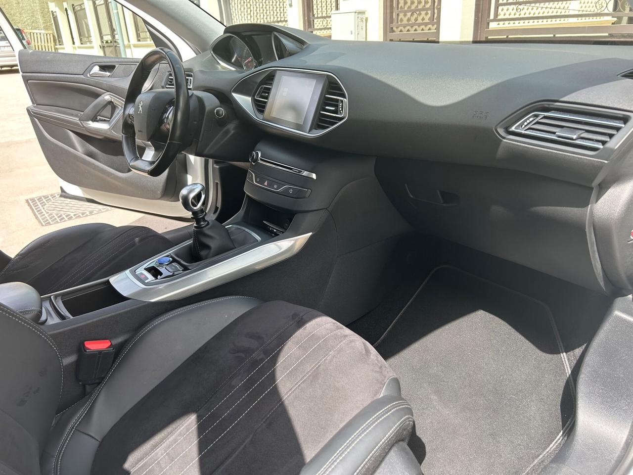 Peugeot 308 BlueHDi 120 S&S SW Allure