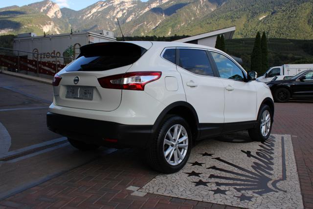 NISSAN Qashqai 1.6 dCi 4WD Acenta PDC