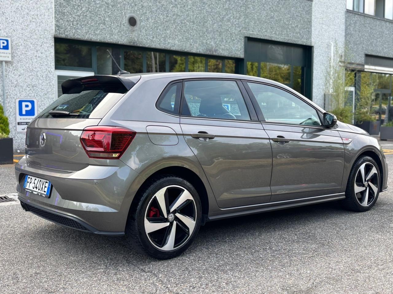 Volkswagen Polo 2.0 TSI DSG GTI BlueMotion Technology