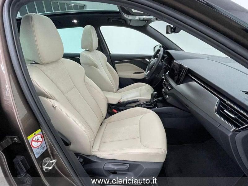 Skoda Kamiq 1.6 TDI SCR DSG Dark Shade (TETTO PAN.)
