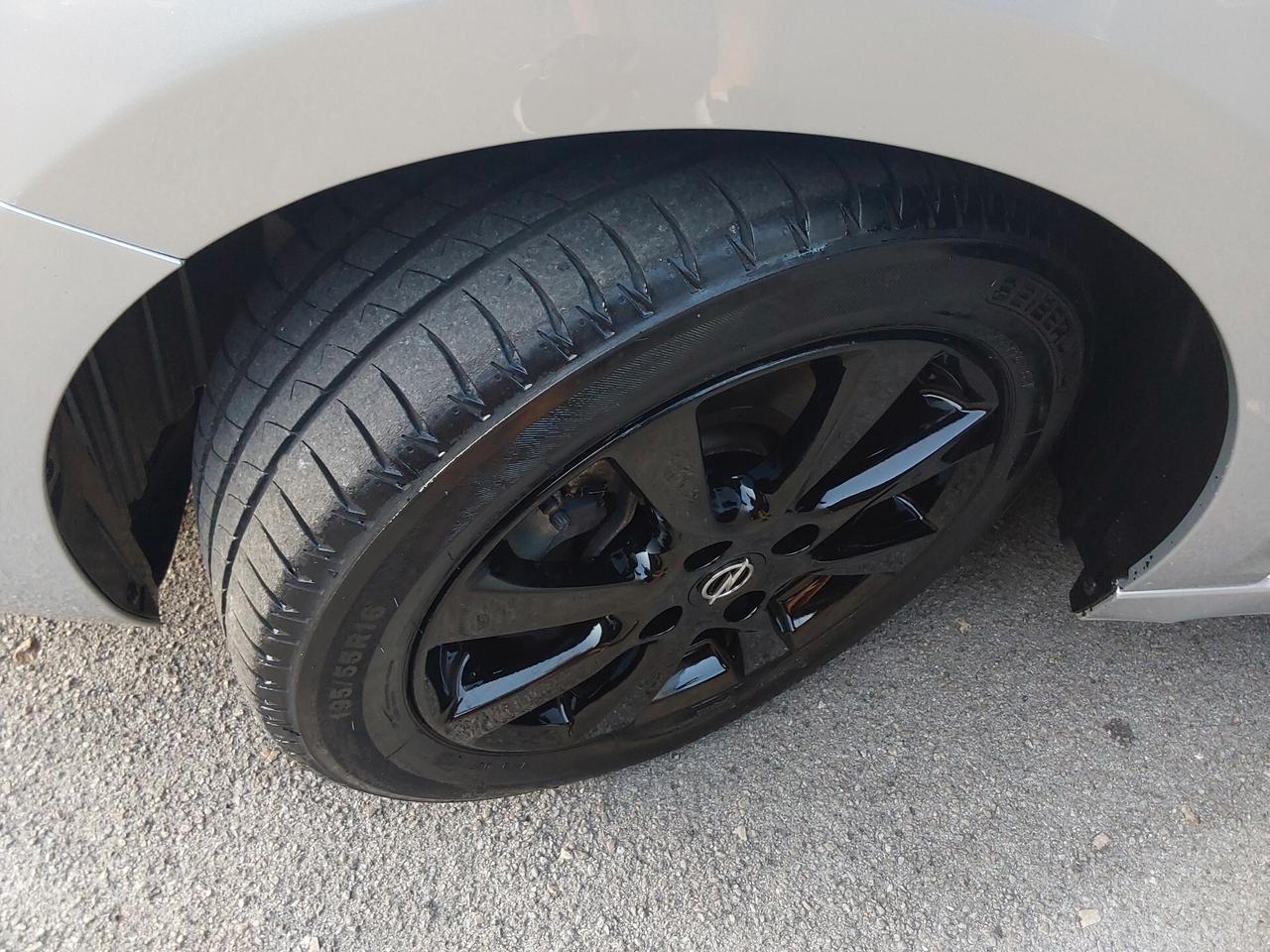 Opel Corsa 1.5 D 100 CV Edition (Bicolore Metallizzato)