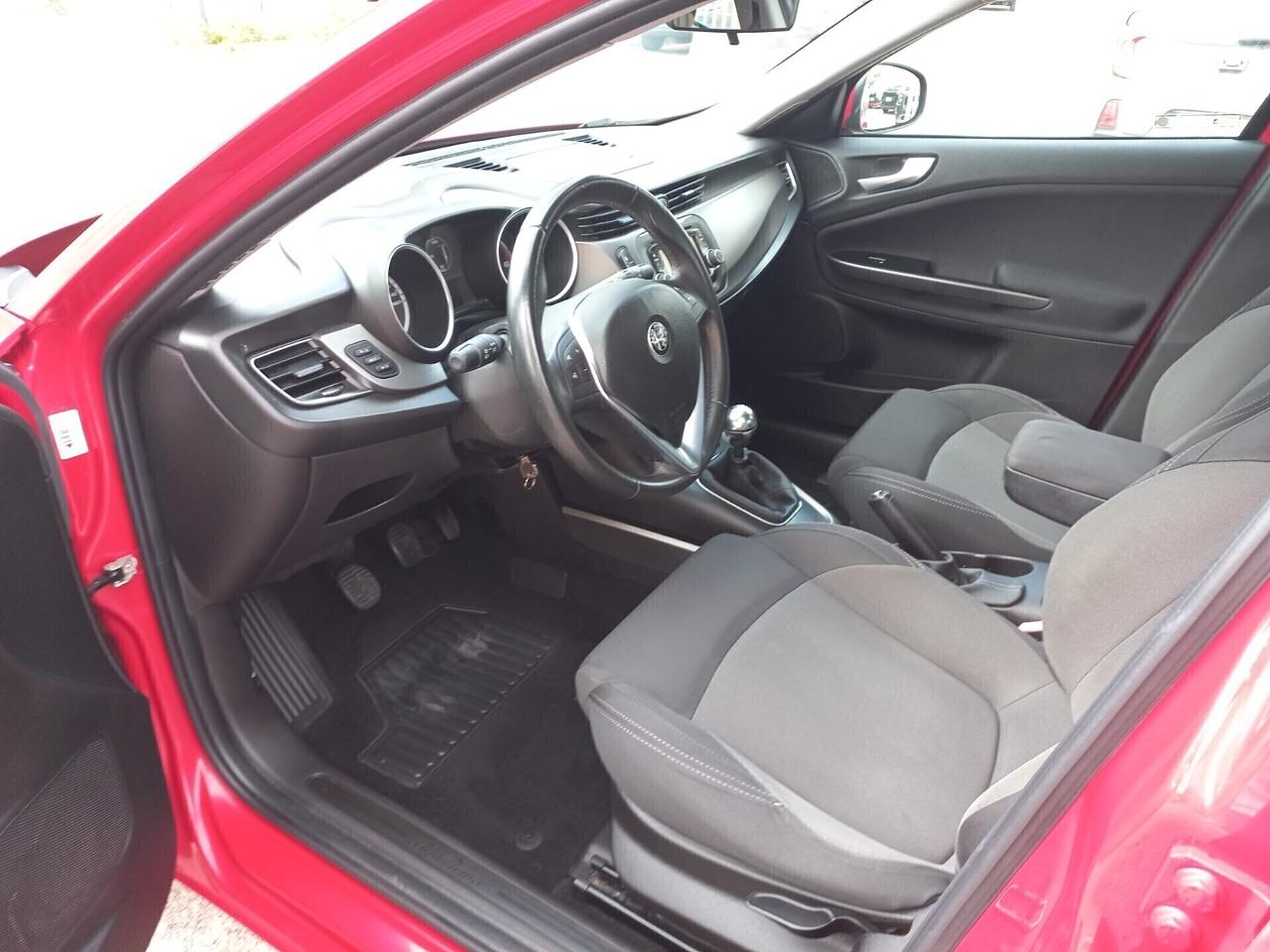 Alfa Romeo Giulietta 1.6 JTDm-2 120 CV Distinctive