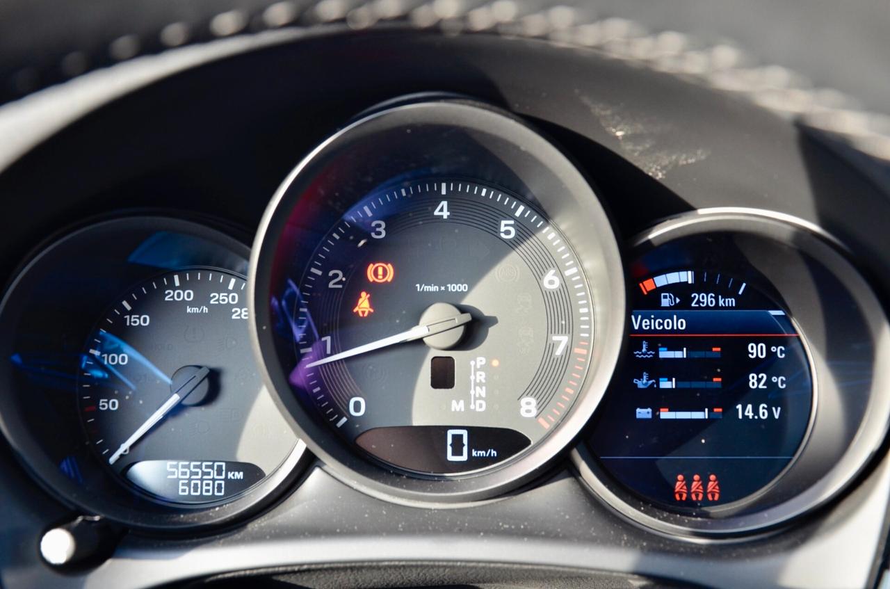 PORSCHE MACAN 2.0 265cv PDK UNICOPROPRIETARIO, SERVICE PORSCHE, UFF ITALIANA, MATRIX, BOSE, SPORT CHRONO, 20", PERMUTE