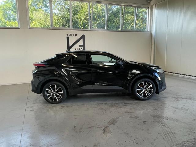 TOYOTA C-HR 2.0 HV AWD 197CV TREND