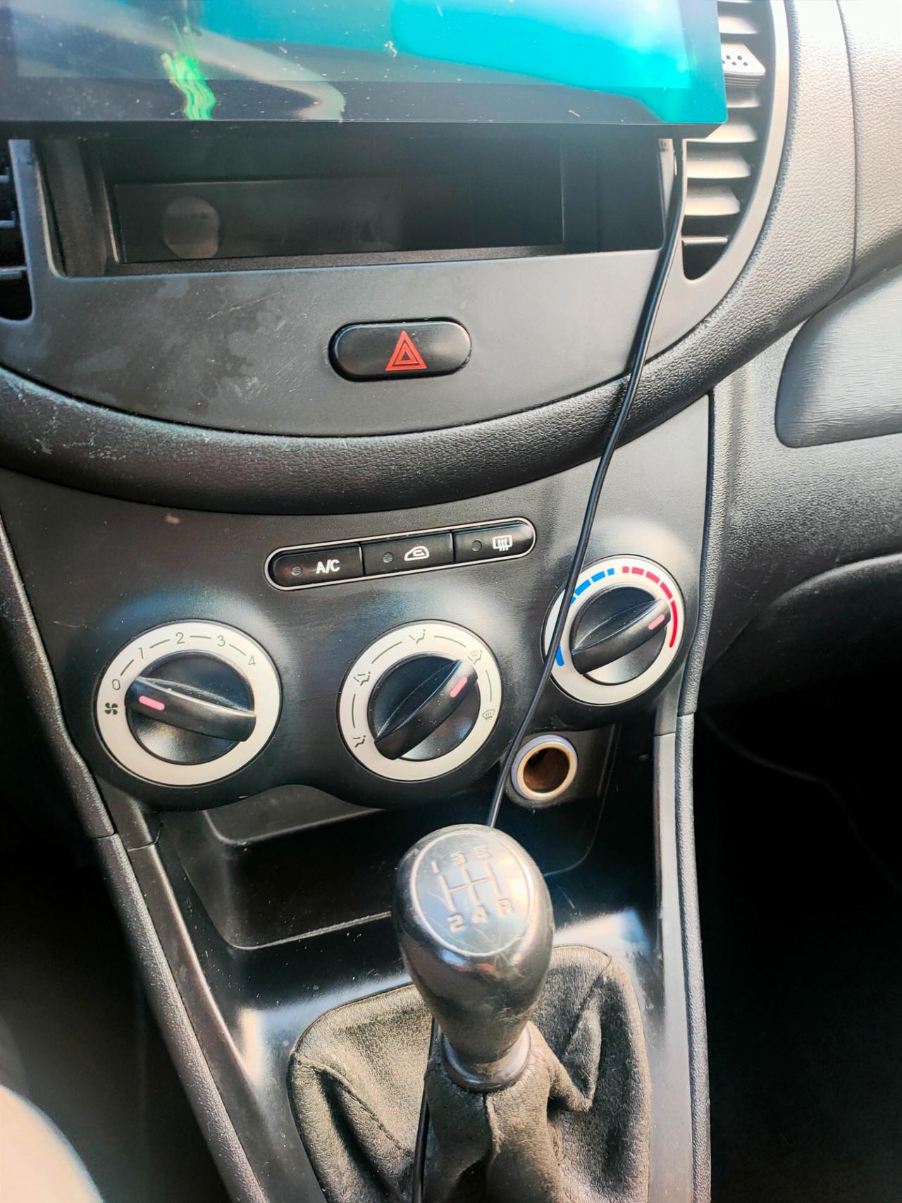 Hyundai i10 1.1 12V BlueDrive GPL Active