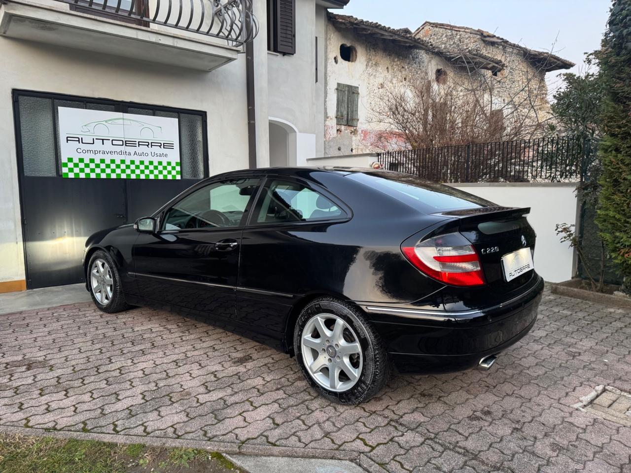 Mercedes-benz C 220 C 220 CDI cat Sportcoupé Avantgarde