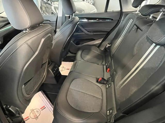 Bmw X1 sDrive18d Sport PACCHETTO LUCI INTERNO AUTOMATICO