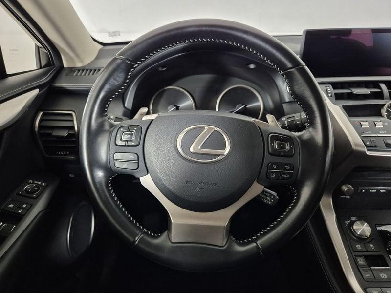 Lexus NX I 2018 300h 2.5 Luxury 4wd cvt