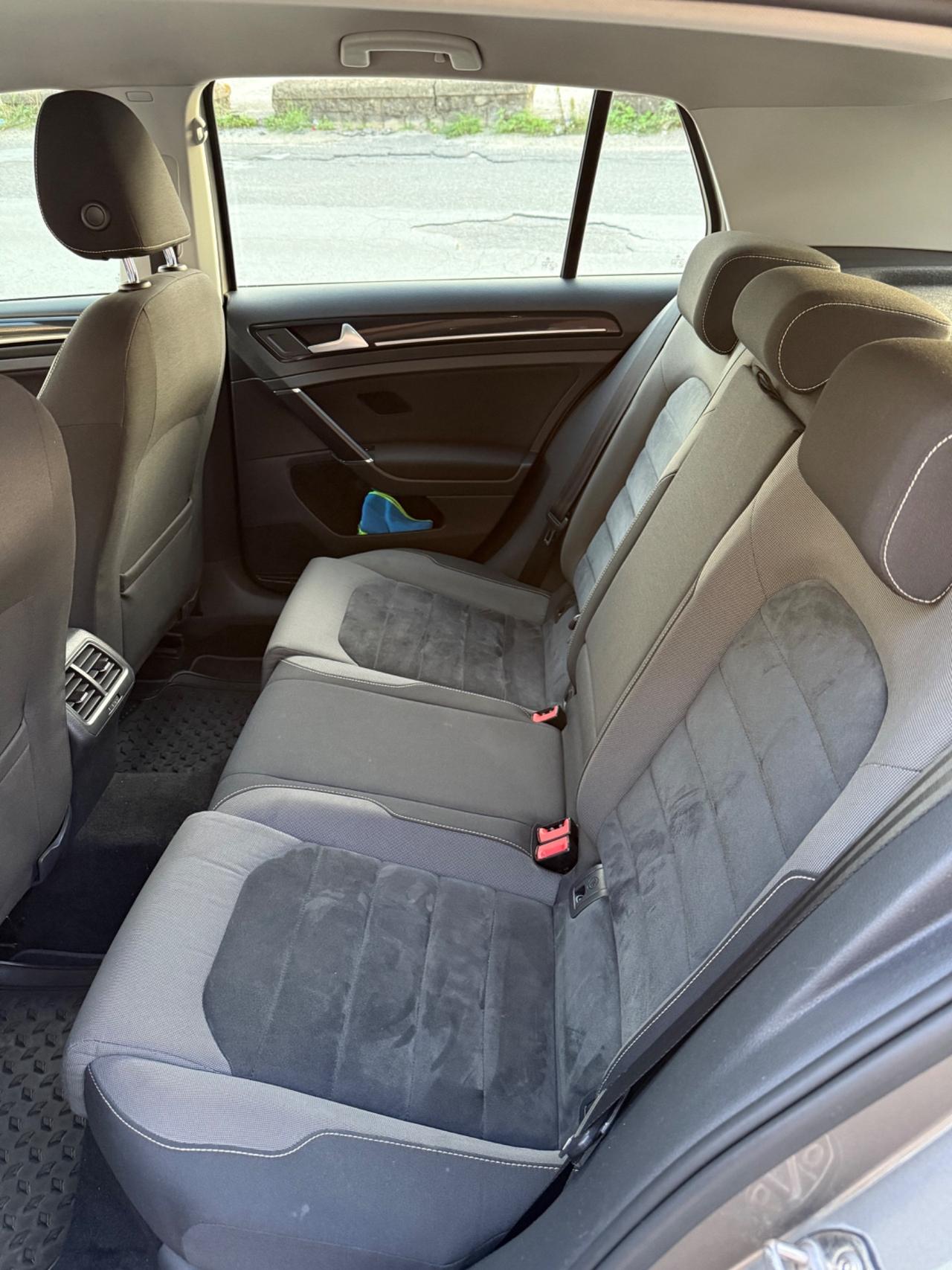 Volkswagen Golf 1.6 TDI 5p. Highline BlueMotion Technology