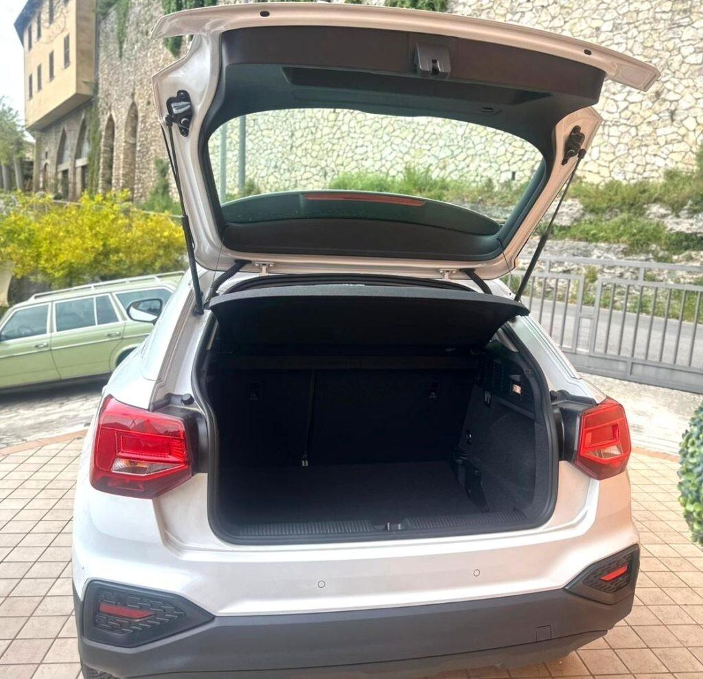 AUDIQ230TFSIBusiness