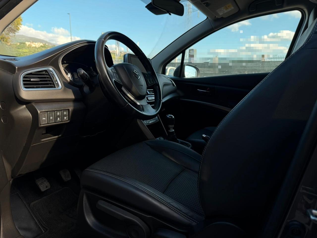 Suzuki S-Cross 1.4 Hybrid Top