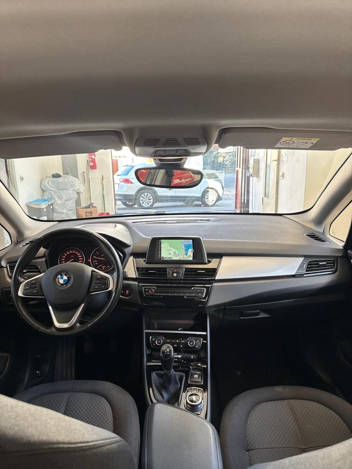Bmw 2er Active Tourer 216i Luxury