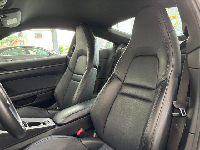 PORSCHE 911 Carrera S