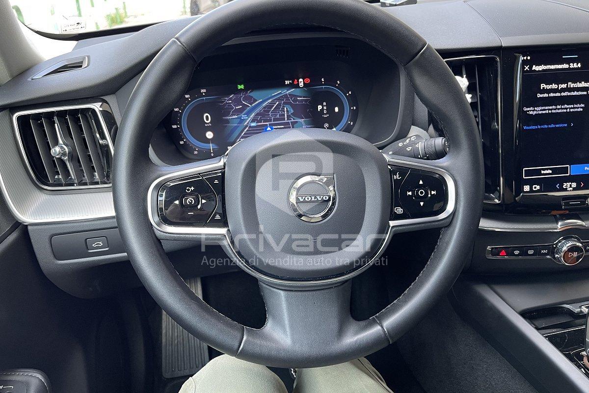 VOLVO XC60 B4 (d) AWD automatico Plus Bright