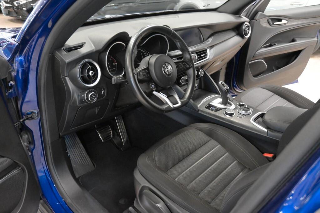 Alfa Romeo Stelvio 2.2 Turbodiesel 160 CV AT8 RWD Super Business