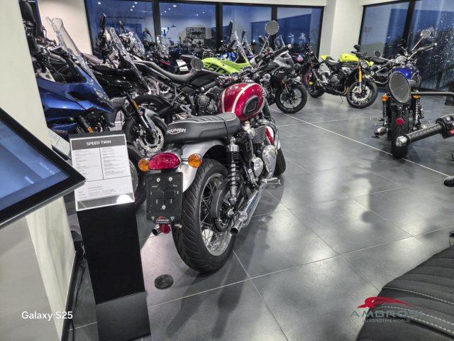 TRIUMPH Bonneville T120 Elvis Edition