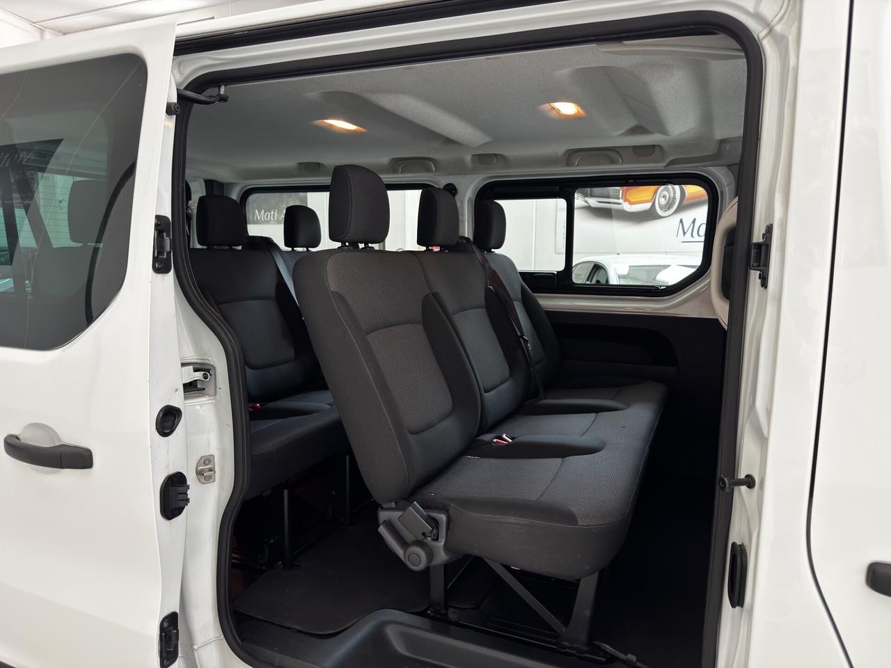 Renault Trafic T27 2.0 dCi 120CV PC-TN Zen N1