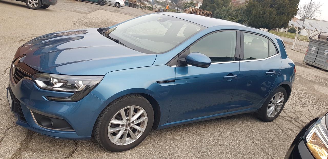 Renault Megane 1.5 diesel anno 2018 euro 6b