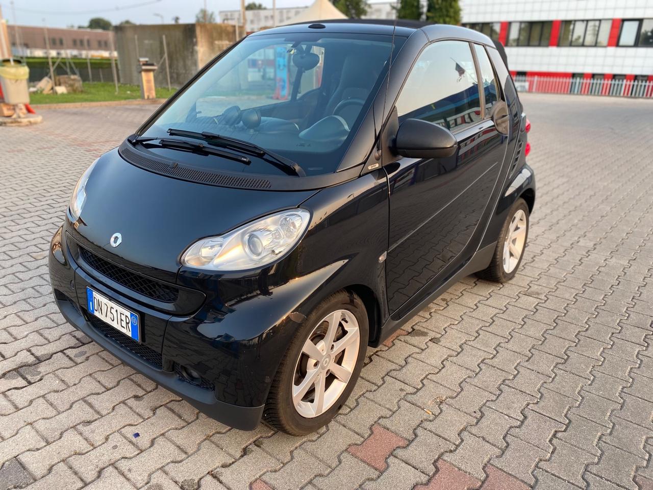 Smart ForTwo 1000 52 kW cabrio pulse