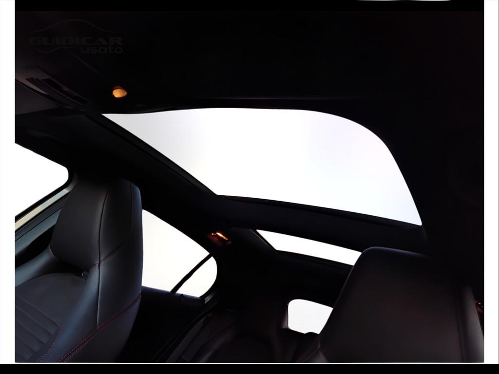 Mercedes-Benz GLA-X156 2014 - GLA 220 d Premium 4matic 177cv auto